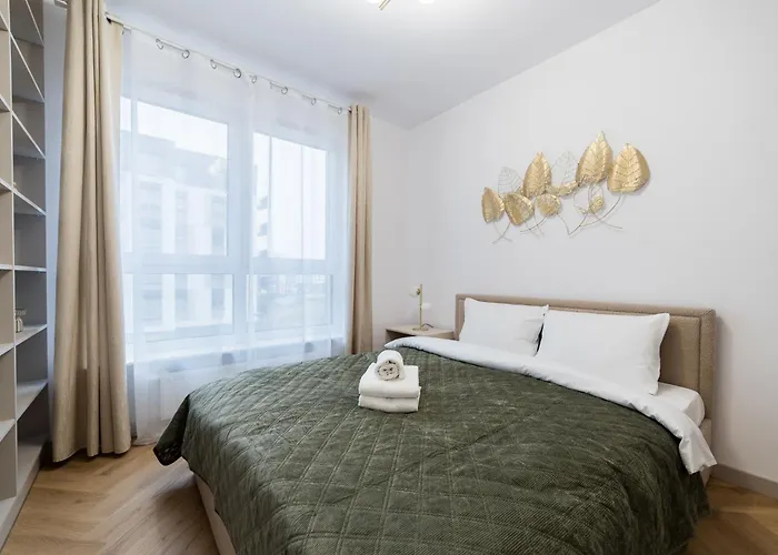 Apartament Posnania Deluxe By Bookinghost