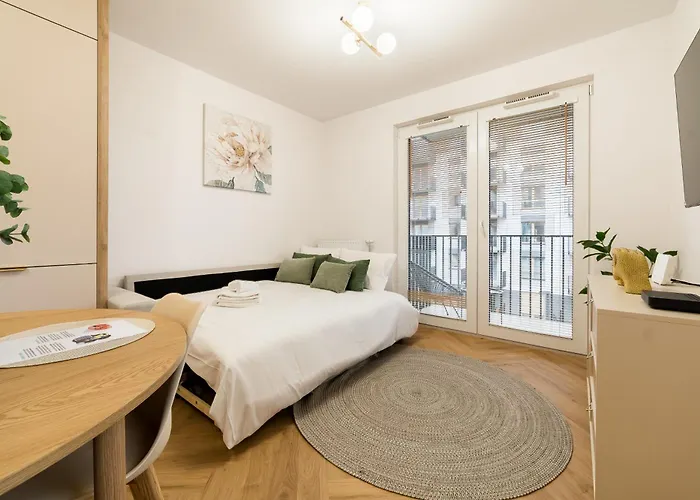 Posnania Deluxe By Bookinghost